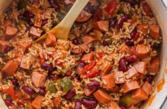 Easy Red Beans and Rice Recipe (Healthy & Flavorful!)